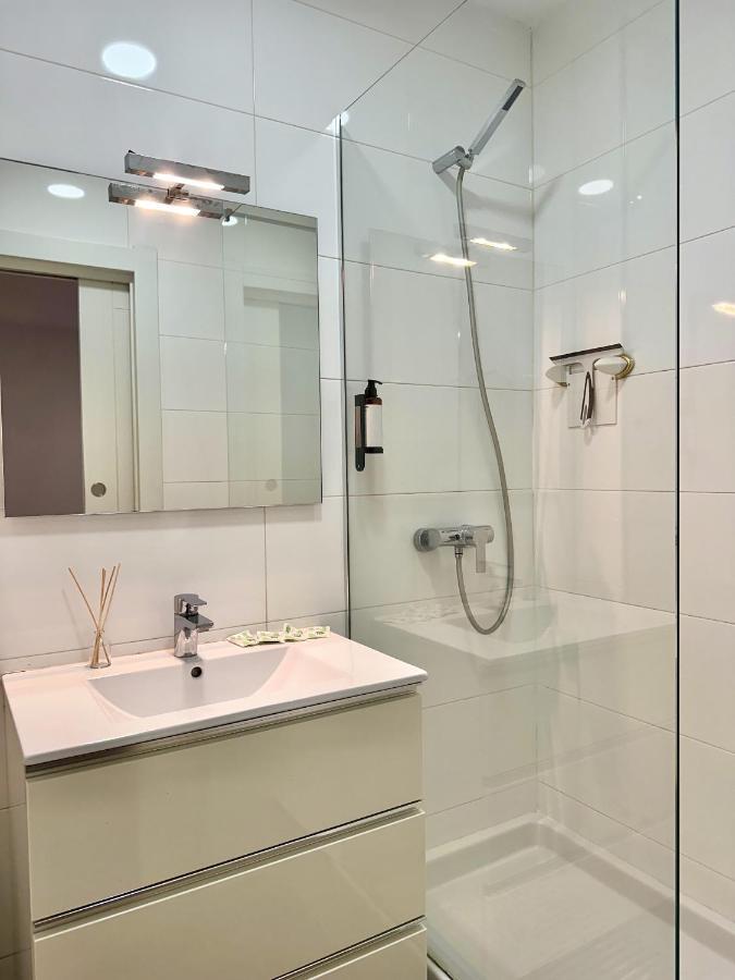 Urbe10 Santa Lucia 1 Bedroom Apartment 1A Málaga Eksteriør bilde